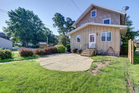 Tiny photo for 302 W 13th Street, Sterling, IL 61081 (MLS # 12697924)