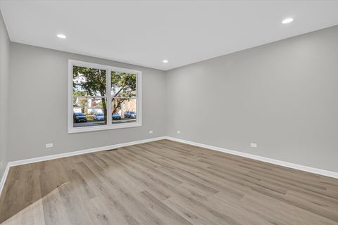 Tiny photo for 7117 S UNIVERSITY Avenue, Chicago, IL 60619 (MLS # 12495939)
