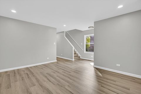 Tiny photo for 7117 S UNIVERSITY Avenue, Chicago, IL 60619 (MLS # 12495939)