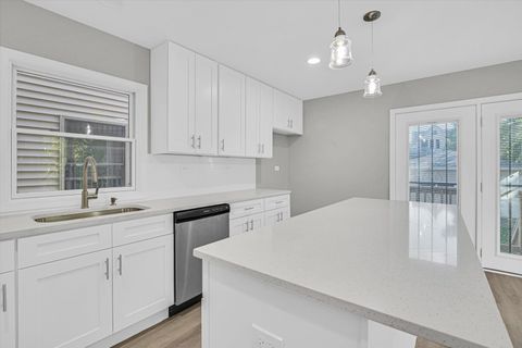 Tiny photo for 7117 S UNIVERSITY Avenue, Chicago, IL 60619 (MLS # 12495939)