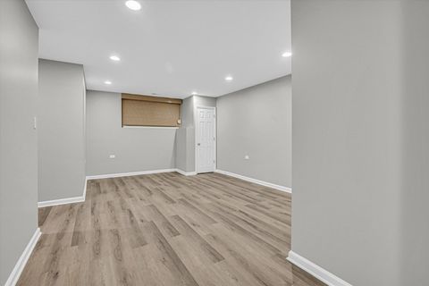 Tiny photo for 7117 S UNIVERSITY Avenue, Chicago, IL 60619 (MLS # 12495939)