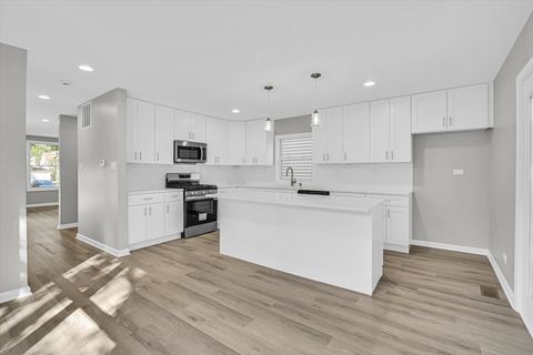 Tiny photo for 7117 S UNIVERSITY Avenue, Chicago, IL 60619 (MLS # 12495939)