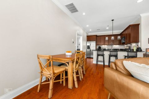 Tiny photo for 2811 N Bell Avenue #403, Chicago, IL 60618 (MLS # 12497722)