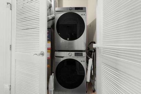 Tiny photo for 2811 N Bell Avenue #403, Chicago, IL 60618 (MLS # 12497722)