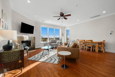 Tiny photo for 2811 N Bell Avenue #403, Chicago, IL 60618 (MLS # 12497722)