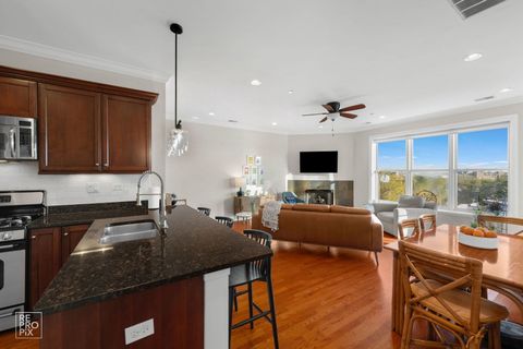 Tiny photo for 2811 N Bell Avenue #403, Chicago, IL 60618 (MLS # 12497722)