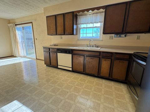 Tiny photo for 119 Salem Drive, Salem, IL 62881 (MLS # 12550695)