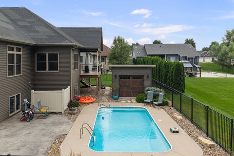 Tiny photo for 813 S 10th Street, Eldridge, IA 52748 (MLS # 12716494)