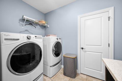 Tiny photo for 813 S 10th Street, Eldridge, IA 52748 (MLS # 12716494)