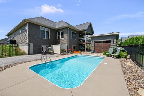 Tiny photo for 813 S 10th Street, Eldridge, IA 52748 (MLS # 12716494)