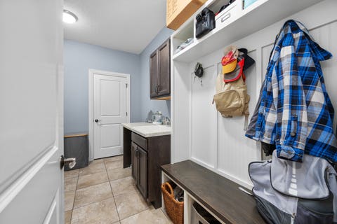Tiny photo for 813 S 10th Street, Eldridge, IA 52748 (MLS # 12716494)