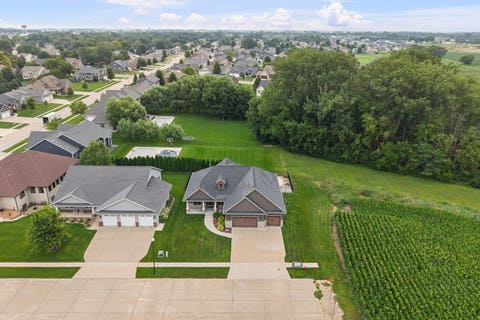 Tiny photo for 813 S 10th Street, Eldridge, IA 52748 (MLS # 12716494)