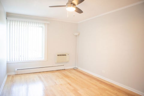 Tiny photo for 16 E Old Willow Road #206-S, Prospect Heights, IL 60070 (MLS # 12771119)