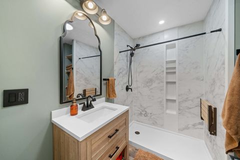 Tiny photo for 338 Lakelawn Boulevard, Aurora, IL 60506 (MLS # 12571393)