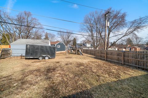Tiny photo for 338 Lakelawn Boulevard, Aurora, IL 60506 (MLS # 12571393)
