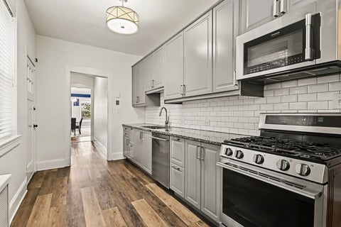 Tiny photo for 1140 E Hyde Park Boulevard #3D, Chicago, IL 60615 (MLS # 12774491)