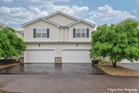 2704 Kendall Xing 2704 Johnsburg IL 60051