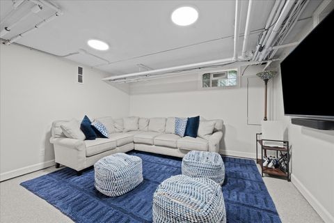 Tiny photo for 622 MELROSE Avenue, Kenilworth, IL 60043 (MLS # 12461300)