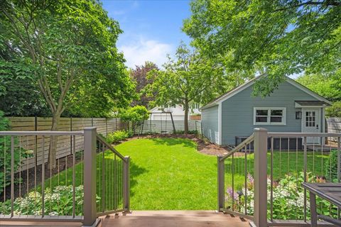 Tiny photo for 622 MELROSE Avenue, Kenilworth, IL 60043 (MLS # 12461300)