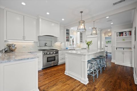 Tiny photo for 622 MELROSE Avenue, Kenilworth, IL 60043 (MLS # 12461300)