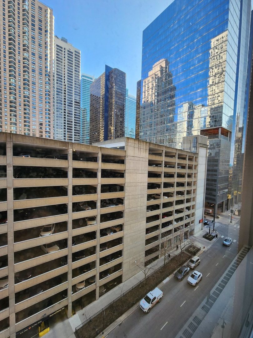 680 N Lake Shore Drive 716