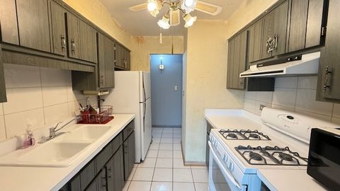 Tiny photo for 4420 W 111th Street #104, Oak Lawn, IL 60453 (MLS # 12691249)