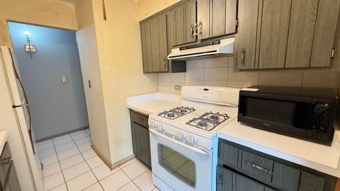Tiny photo for 4420 W 111th Street #104, Oak Lawn, IL 60453 (MLS # 12691249)