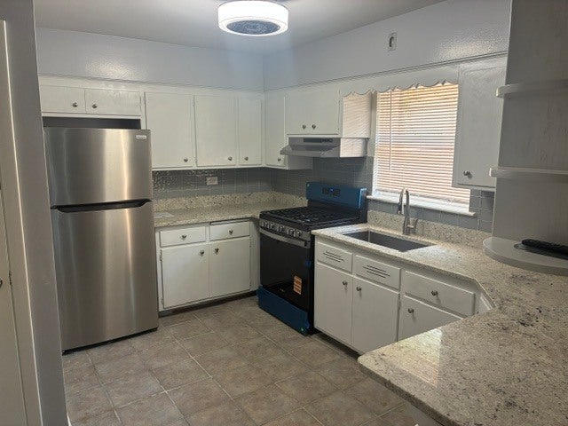 2545 W 115th Street
