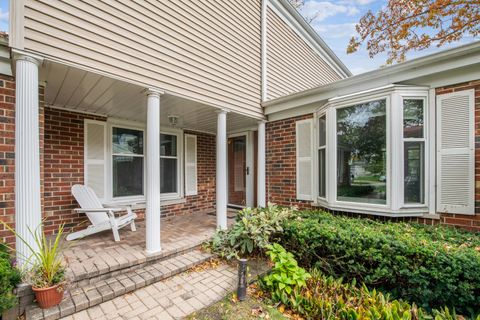 Tiny photo for 1653 McCraren Road, Highland Park, IL 60035 (MLS # 12523925)