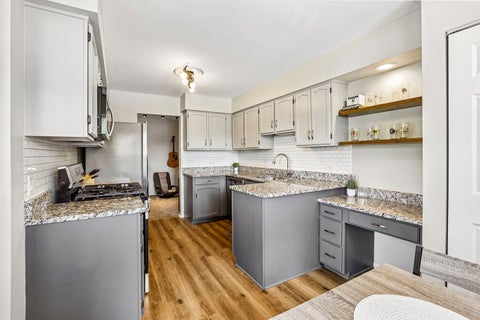 Tiny photo for 1307 Cromwell Court #1307, Vernon Hills, IL 60061 (MLS # 12691428)