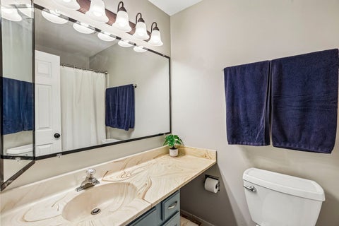 Tiny photo for 1307 Cromwell Court #1307, Vernon Hills, IL 60061 (MLS # 12691428)
