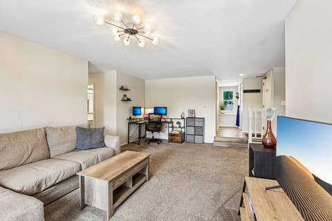 Tiny photo for 1307 Cromwell Court #1307, Vernon Hills, IL 60061 (MLS # 12691428)