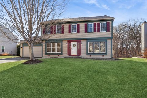 Photo of 701 N Carriage Hill Road, Island Lake, IL 60042 (MLS # 12619800)