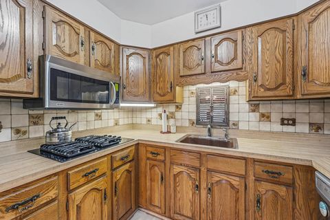 Tiny photo for 3206 Kingfisher Court, Rolling Meadows, IL 60008 (MLS # 12466580)