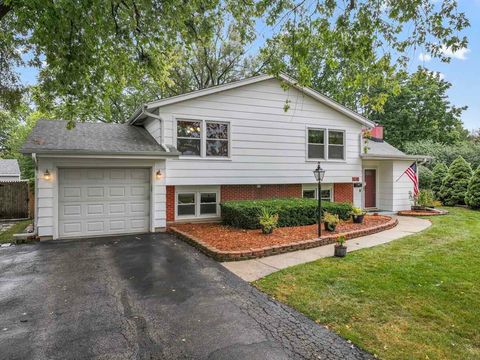 Tiny photo for 3206 Kingfisher Court, Rolling Meadows, IL 60008 (MLS # 12466580)