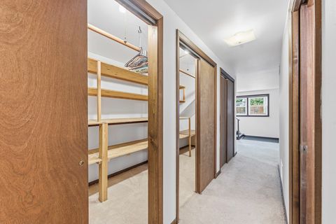 Tiny photo for 3206 Kingfisher Court, Rolling Meadows, IL 60008 (MLS # 12466580)