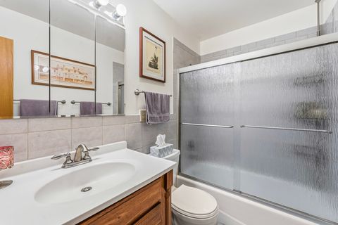 Tiny photo for 3206 Kingfisher Court, Rolling Meadows, IL 60008 (MLS # 12466580)