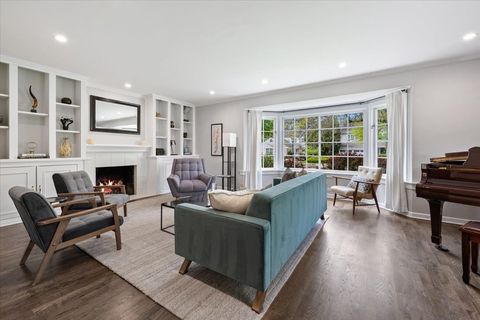 Tiny photo for 910 Chippewa Lane, Wilmette, IL 60091 (MLS # 12630233)