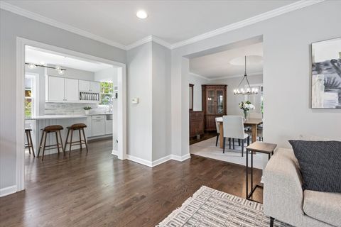 Tiny photo for 910 Chippewa Lane, Wilmette, IL 60091 (MLS # 12630233)