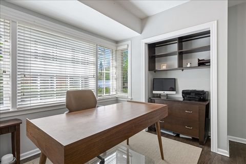 Tiny photo for 910 Chippewa Lane, Wilmette, IL 60091 (MLS # 12630233)