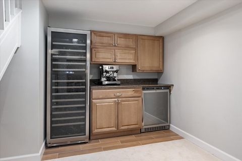 Tiny photo for 910 Chippewa Lane, Wilmette, IL 60091 (MLS # 12630233)