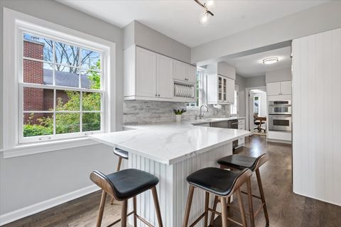Tiny photo for 910 Chippewa Lane, Wilmette, IL 60091 (MLS # 12630233)