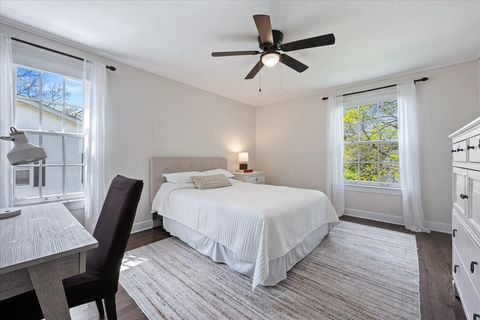 Tiny photo for 910 Chippewa Lane, Wilmette, IL 60091 (MLS # 12630233)