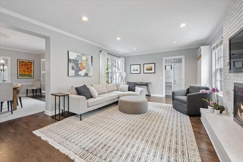 Tiny photo for 910 Chippewa Lane, Wilmette, IL 60091 (MLS # 12630233)