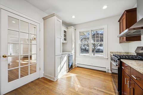 Tiny photo for 3946 Howard Avenue, Western Springs, IL 60558 (MLS # 12552984)