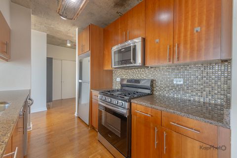 Tiny photo for 611 S Wells Street #2406, Chicago, IL 60607 (MLS # 12476703)
