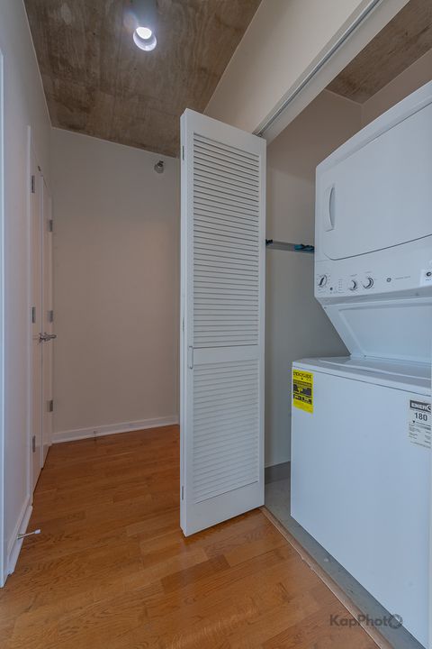 Tiny photo for 611 S Wells Street #2406, Chicago, IL 60607 (MLS # 12476703)