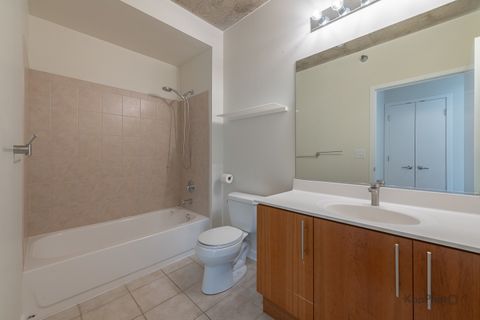 Tiny photo for 611 S Wells Street #2406, Chicago, IL 60607 (MLS # 12476703)
