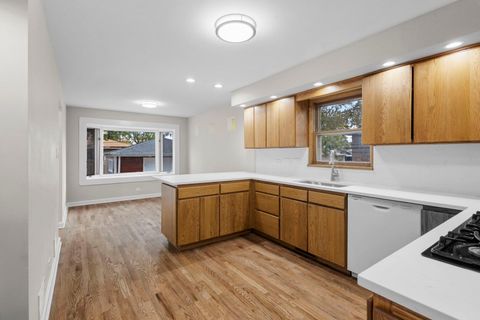 Tiny photo for 10624 Lawler Avenue, Oak Lawn, IL 60453 (MLS # 12503888)