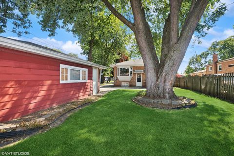 Tiny photo for 10624 Lawler Avenue, Oak Lawn, IL 60453 (MLS # 12503888)